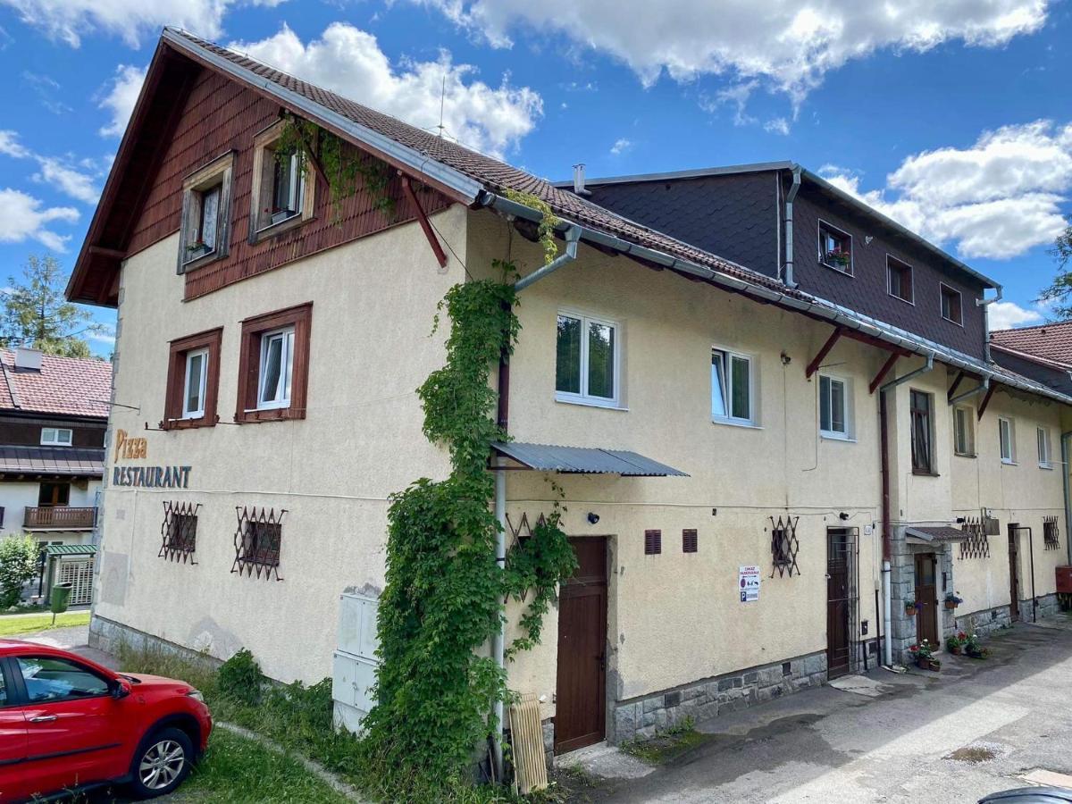 Appartamento Tatranská garsónka Vysoké Tatry Esterno foto